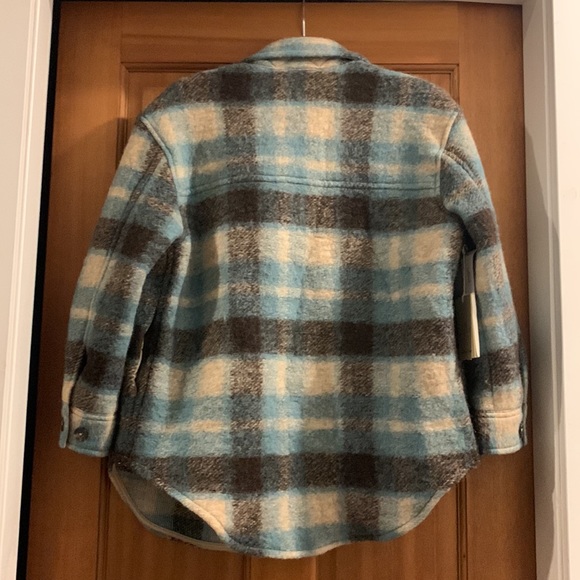 Wool jacket, it is new with tag never been worn - Picture 4 of 4